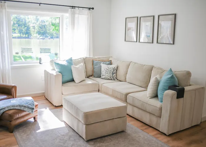 Annapolis Charm Waterfront Getaway Near Usna - Fish & Crab From Your Private Pier!