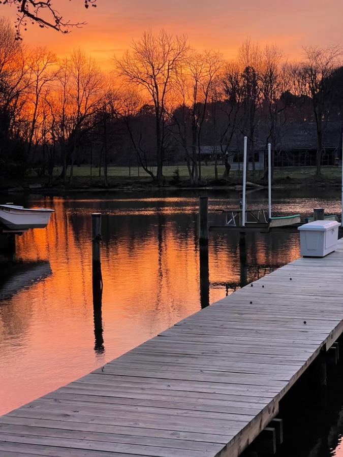 Villa Charm Waterfront Getaway Near Usna - Fish & Crab From Your Private Pier!