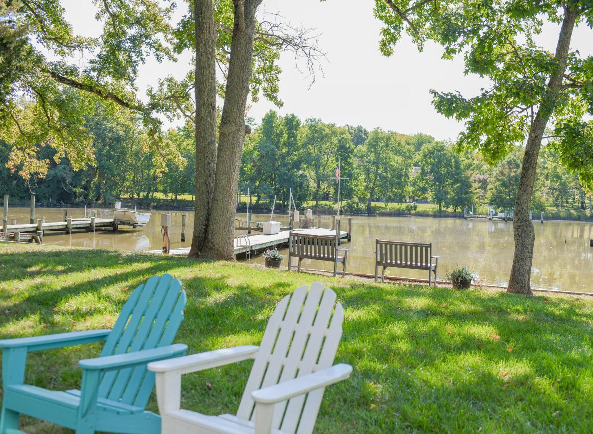 Villa Charm Waterfront Getaway Near Usna - Fish & Crab From Your Private Pier! *