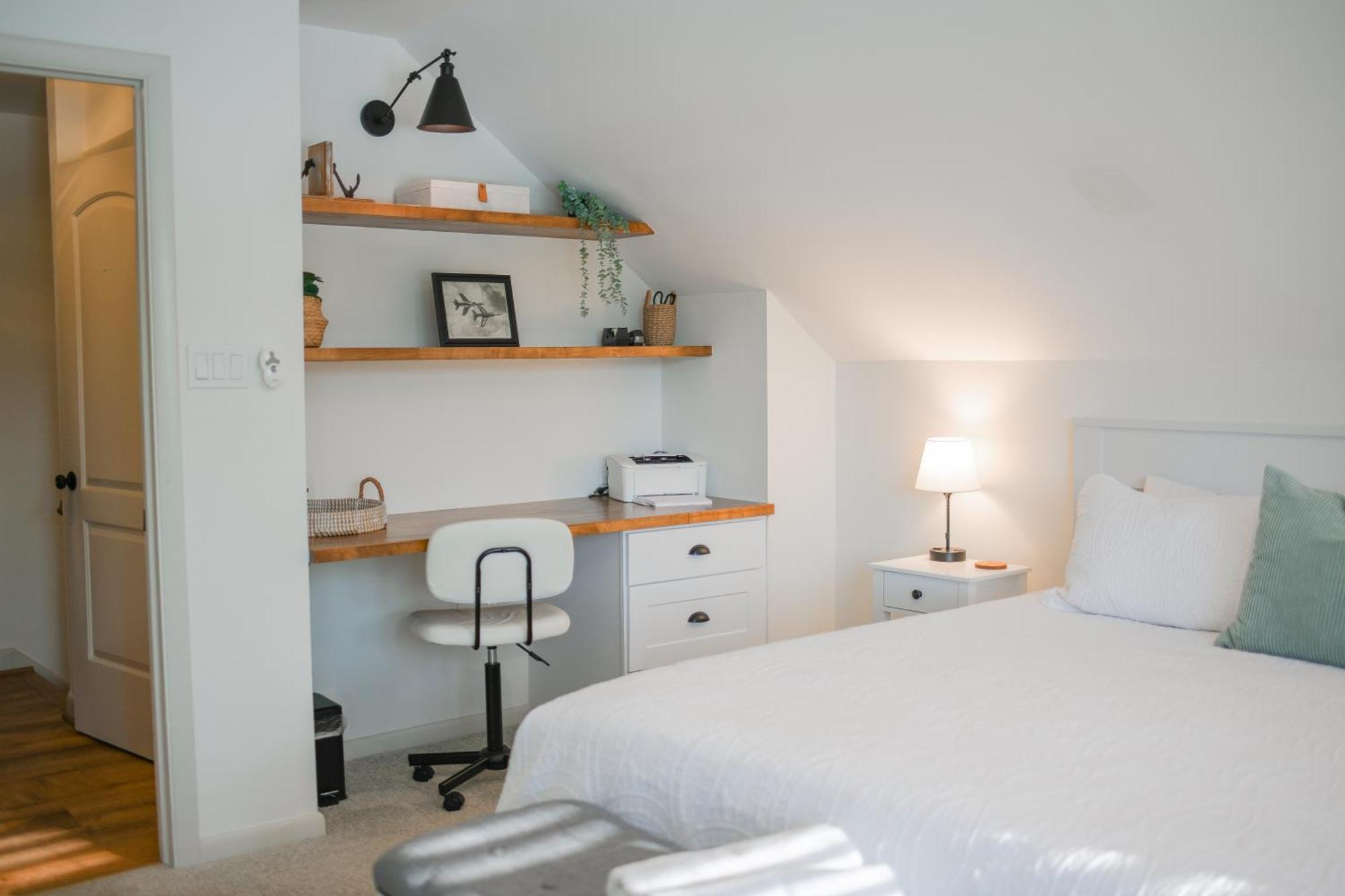 Charm Waterfront Getaway Near Usna - Fish & Crab From Your Private Pier!
